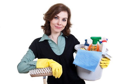 Cleaning windows and frames after renovation work